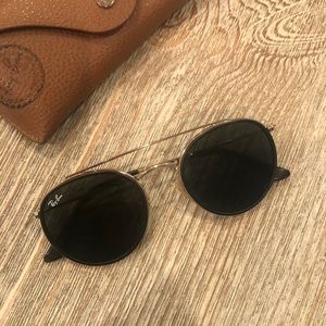 Ray Ban Round Metal Bridge Sunglasses